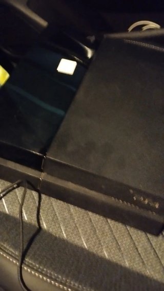 PS4 500GB Negra + Cables + 1 Mando