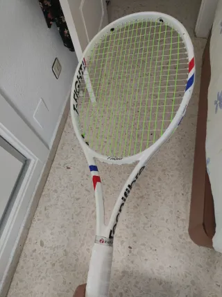 Tecnifibre T-Fight 305s