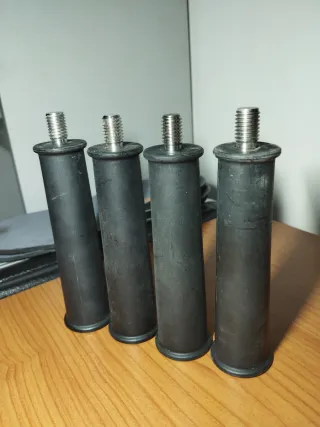 Maniglie multiuso in plastica con vite