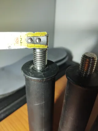 Maniglie multiuso in plastica con vite