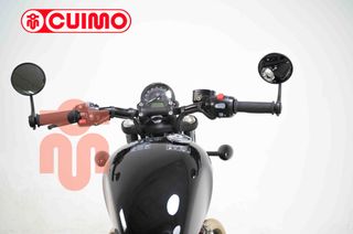 TRIUMPH BONNEVILLE BOBBER