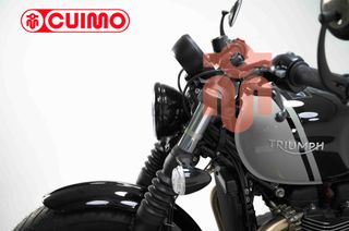 TRIUMPH BONNEVILLE BOBBER