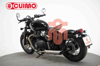 TRIUMPH BONNEVILLE BOBBER