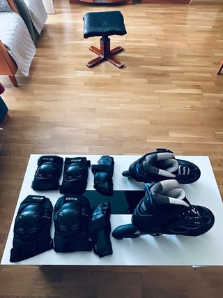 Patines en línea Oxelo pie 44 + Protección y bolsa