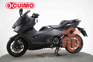 YAMAHA TMAX 560