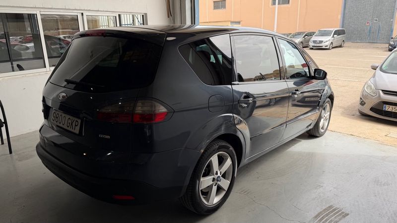 Ford S-Max 2.0 TDCi Titanium 2009, foto 3