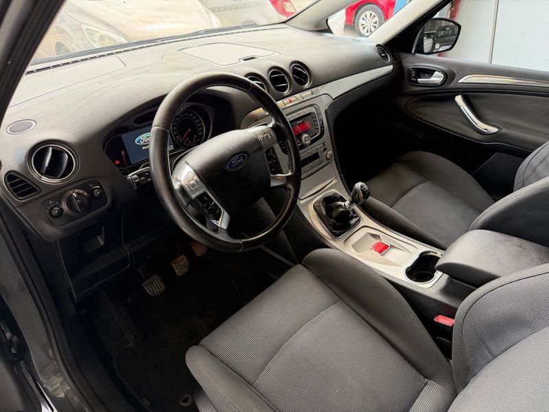 Ford S-Max 2.0 TDCi Titanium 2009, foto 6