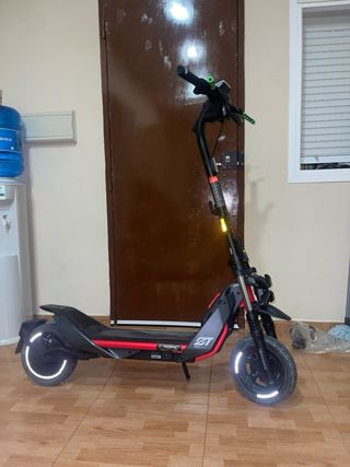 Patinete Eléctrico con Luces LED
