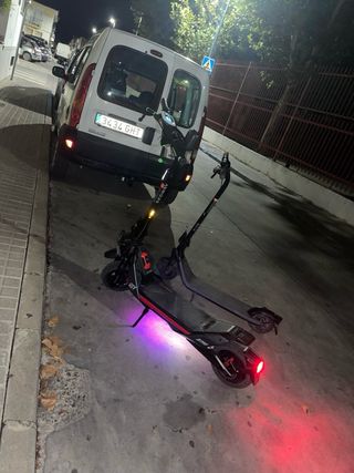 Patinete Eléctrico con Luces LED