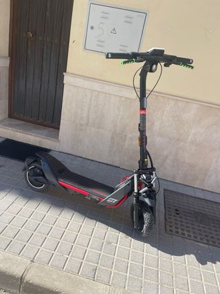 Patinete Eléctrico con Luces LED