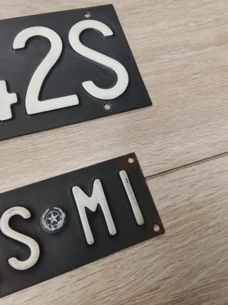 2 Targhe Auto Italia Milano