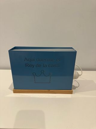 Lámpara de noche infantil azul
