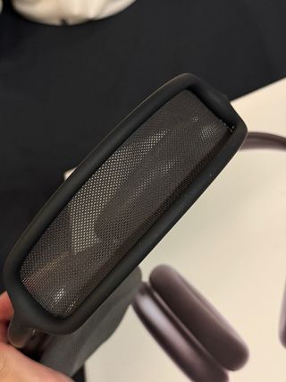 AirPods Max de primera generación con cable Lightning