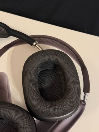 AirPods Max de primera generación con cable Lightning