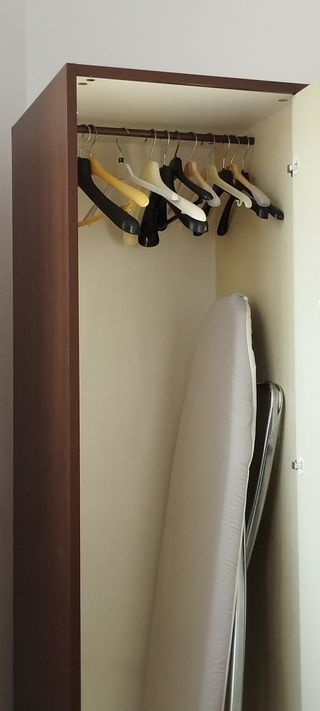 Colonna armadio multiuso mobile ripostiglio stiro