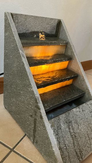 Fontana Zen in Pietra e Vetro