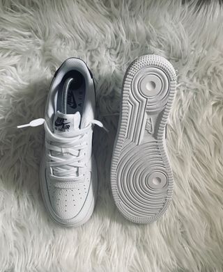 Nike Air Force 1 con scatola contrattabile