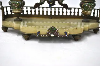 Antigua escribanía de ónix y cloisonné