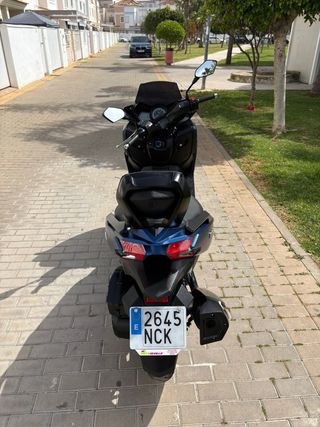 Mitt 125 GTS