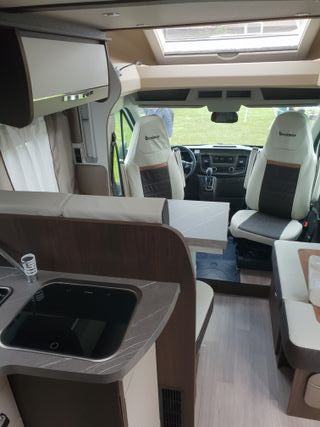 Autocaravana !!seminueva!! Benimar T-494 isla 5p