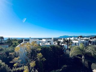 Casa adosada en alquiler en Nagüeles Alto en Marbella
