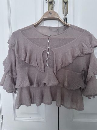 Blusa Zara volantes talla S,  beige/rosa