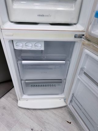 FRIGORÍFICO COMBI LG 2 MTS NO FROST A+