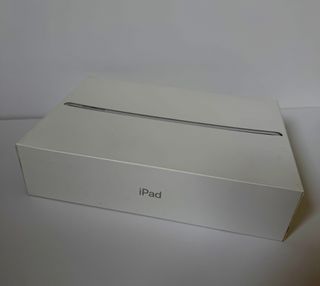 iPad 6ª Generación 32GB + Caja original + Cargador
