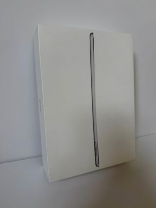iPad 6ª Generación 32GB + Caja original + Cargador