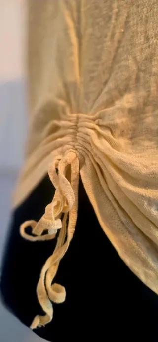 Camiseta tirantes amarilla de lino - ZARA