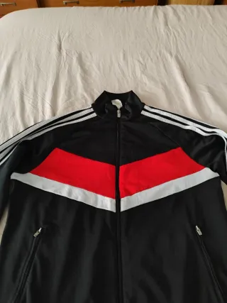 Sudadera Adidas Negra y Roja