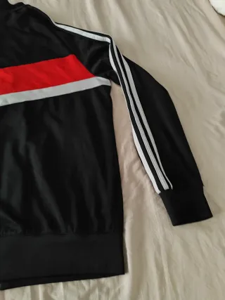 Sudadera Adidas Negra y Roja