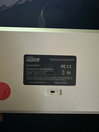 Teclado Mecánico Royal Kludge RK61 Blanco