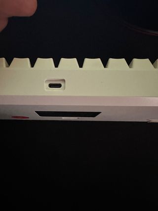 Teclado Mecánico Royal Kludge RK61 Blanco