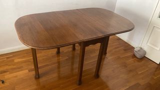 Mesa de comedor extensible de madera