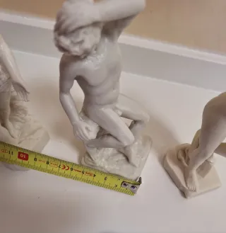 Lotto 3 statuette mitologia antica
