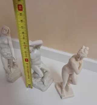 Lotto 3 statuette mitologia antica
