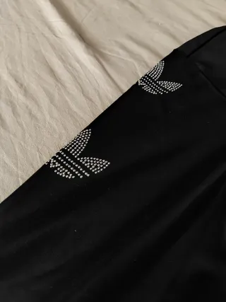 Sudadera Adidas Negra con Brillantes