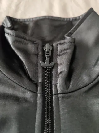 Sudadera Adidas Negra con Brillantes