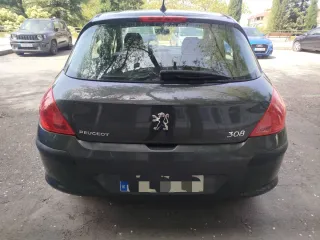 Peugeot 308 del año 2009
