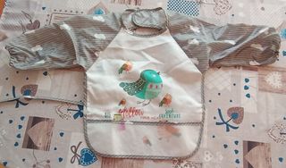 Baberos silicona e impermeables a partir 6 meses.