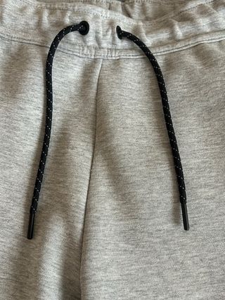 Pantalón Nike Tech Fleece Gris Talla XS