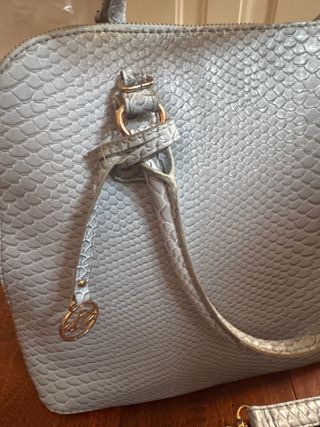 Borsa Carpisa celeste con tracolla