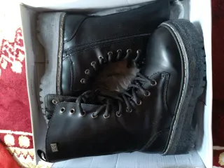 Zapatillas emmmshu verdes y blancas