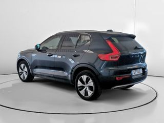 Volvo XC40 Momentum Pro