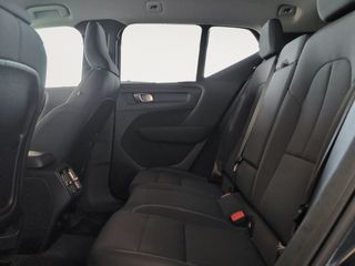 Volvo XC40 Momentum Pro