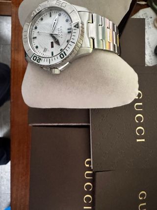 Reloj Gucci Sport Plata/Blanco Nuevo.