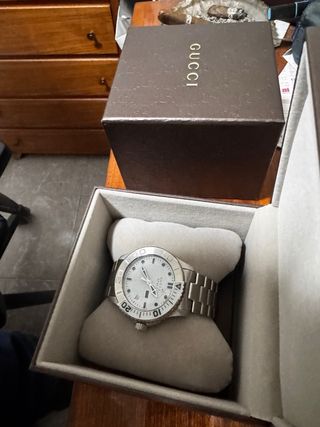 Reloj Gucci Sport Plata/Blanco Nuevo.
