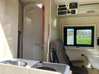 Peugeot Boxer camper/autocararavana. Motor 12/24