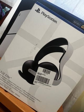 Consola PS5 + 1 mando + Audífonos Pulse Elit